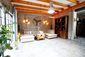 Wohnzimmer im Industriedesign