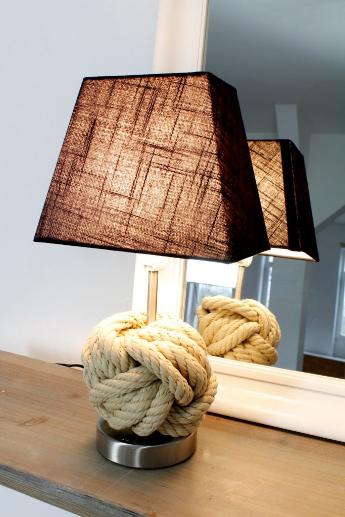 DIY-Affenfaustknoten-Lampe